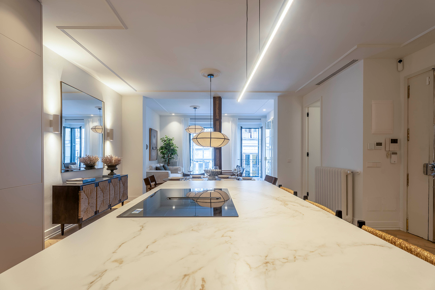  Spectacular home with 3 balconies in the heart of Justicia - 物件實景