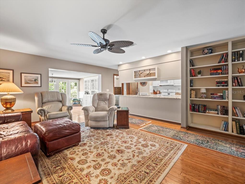 Tampa, Florida, 33618, United States, 4 Bedrooms Bedrooms, ,2 BathroomsBathrooms,Residential,For Sale,1917104
