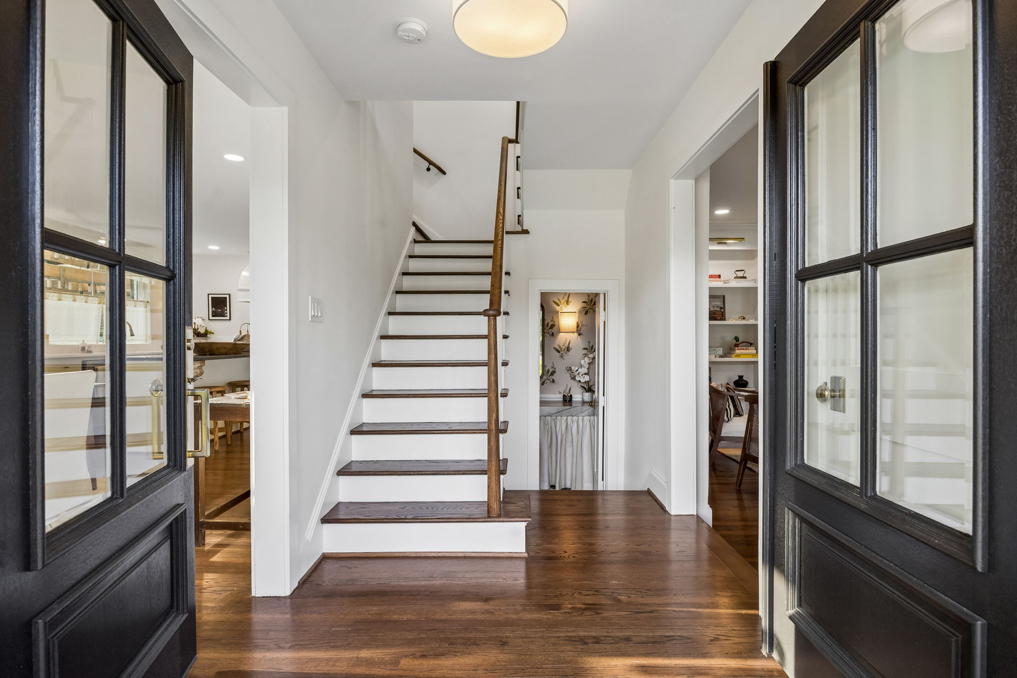 European Elegance Meets Timeless Lakewood Charm - 物件實景