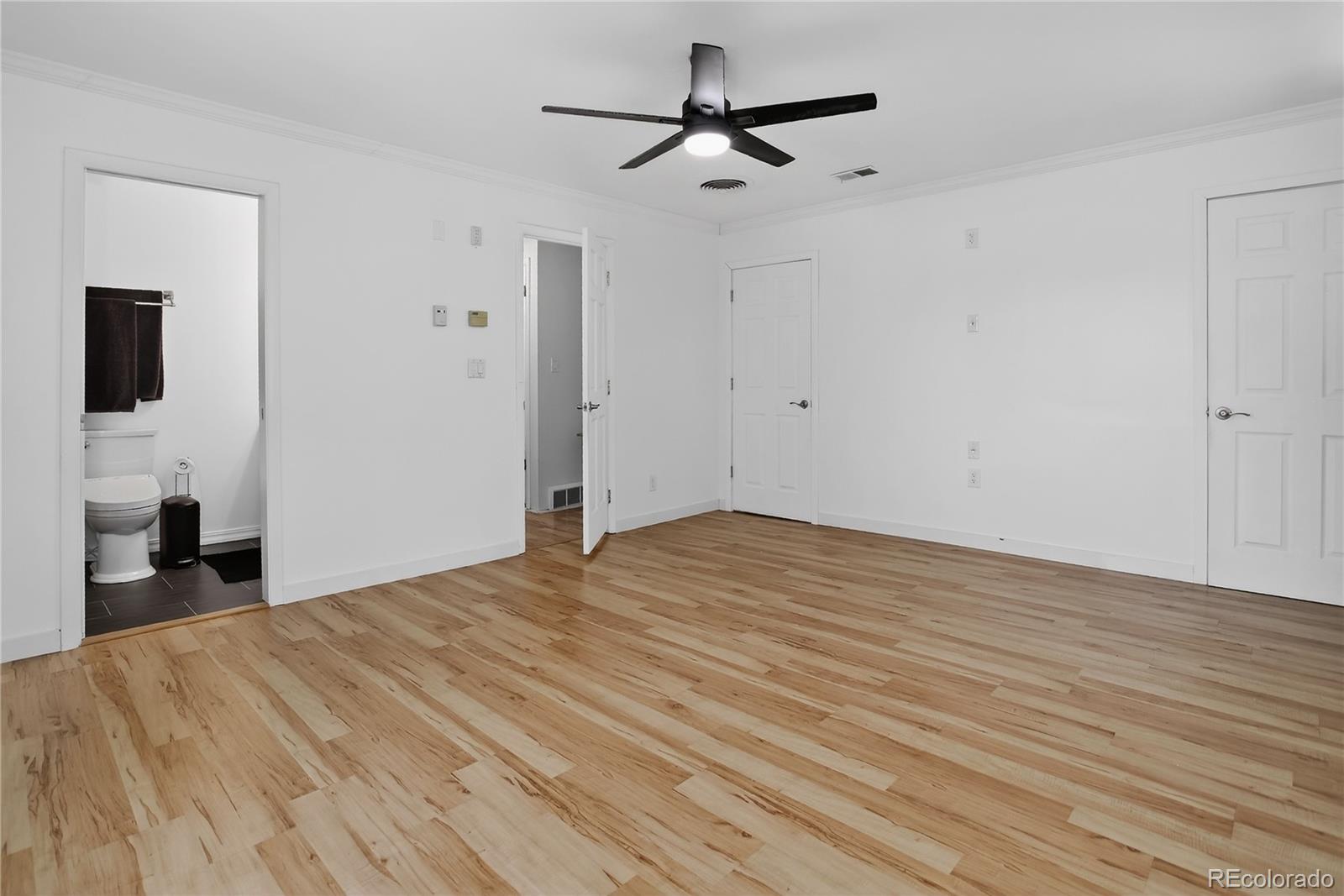 Englewood, Colorado, 80110, United States, 3 Bedrooms Bedrooms, ,2 BathroomsBathrooms,Residential,For Sale,1918074