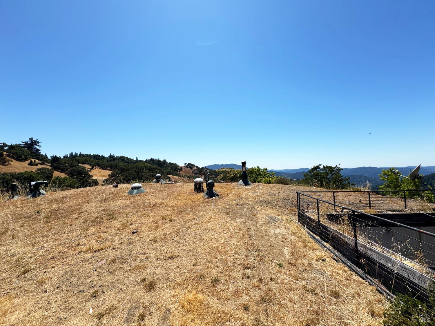 Garberville, California, 95542, United States, 3 Bedrooms Bedrooms, ,2 BathroomsBathrooms,Residential,For Sale,1914332