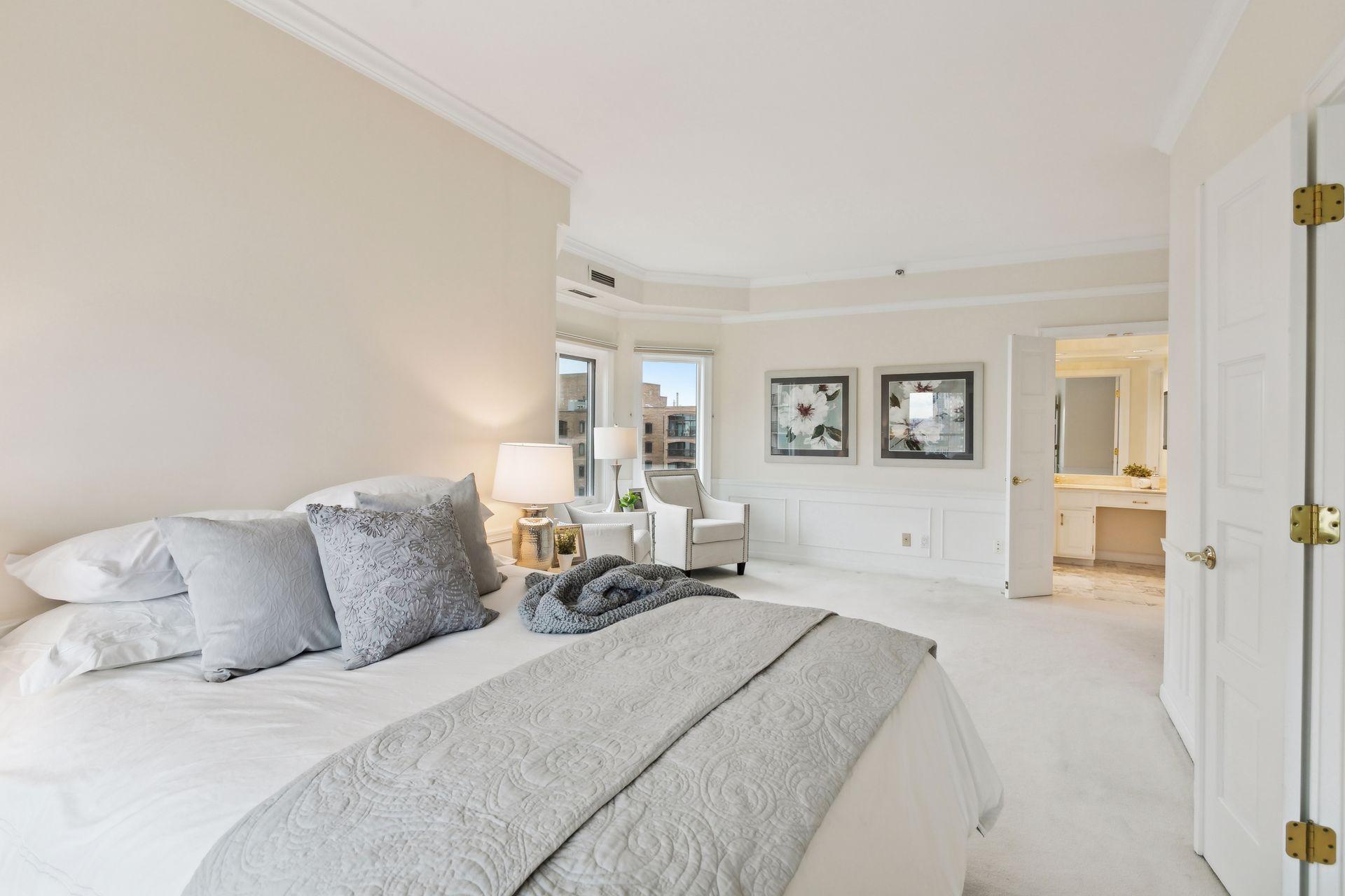 Minneapolis, Minnesota, 55403, United States, 2 Bedrooms Bedrooms, ,1 BathroomBathrooms,Residential,For Sale,1829145