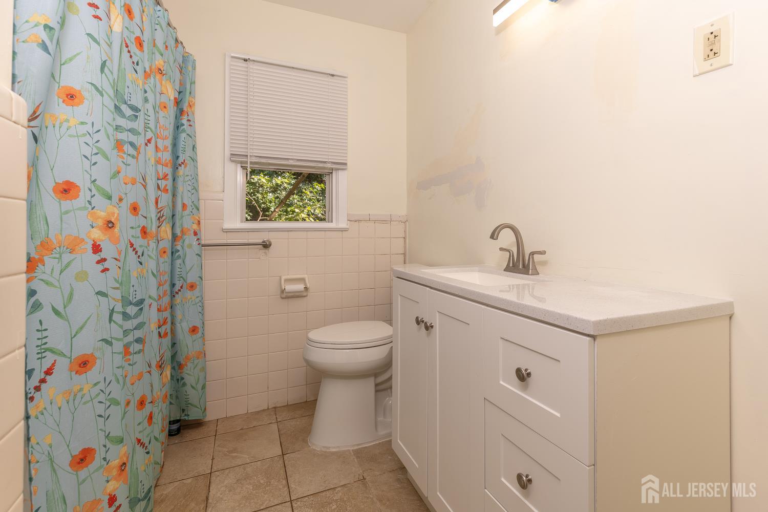 Bound Brook, New Jersey, 08805, United States, 3 Bedrooms Bedrooms, ,3 BathroomsBathrooms,Residential,For Sale,1982142