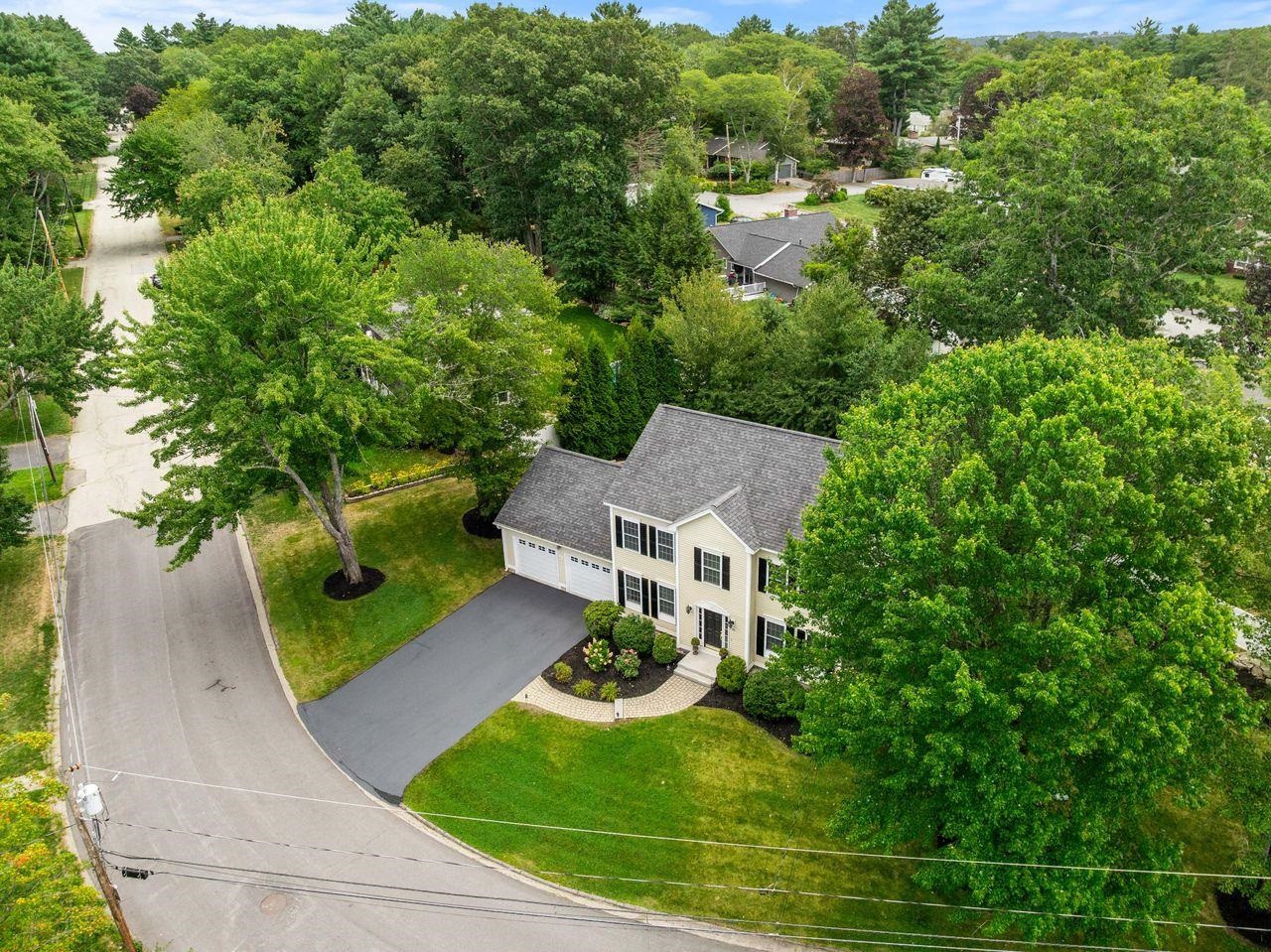 Manchester, New Hampshire, 03104, United States, 4 Bedrooms Bedrooms, ,3 BathroomsBathrooms,Residential,For Sale,1934324