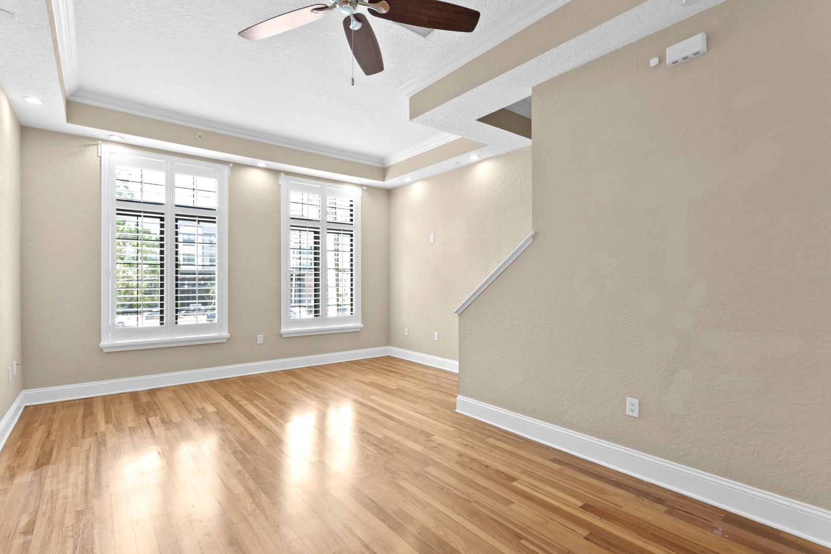 Tampa, Florida, 33606, United States, 3 Bedrooms Bedrooms, ,3 BathroomsBathrooms,Residential,For Sale,2012013