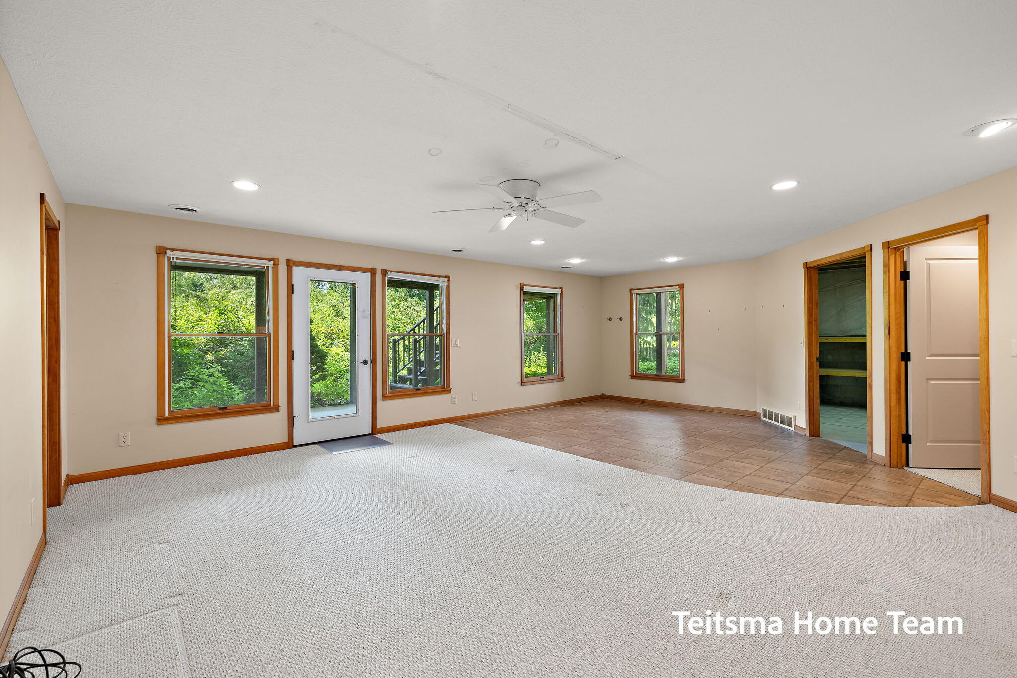 Spring Lake, Michigan, 49456, United States, 2 Bedrooms Bedrooms, ,3 BathroomsBathrooms,Residential,For Sale,1901119