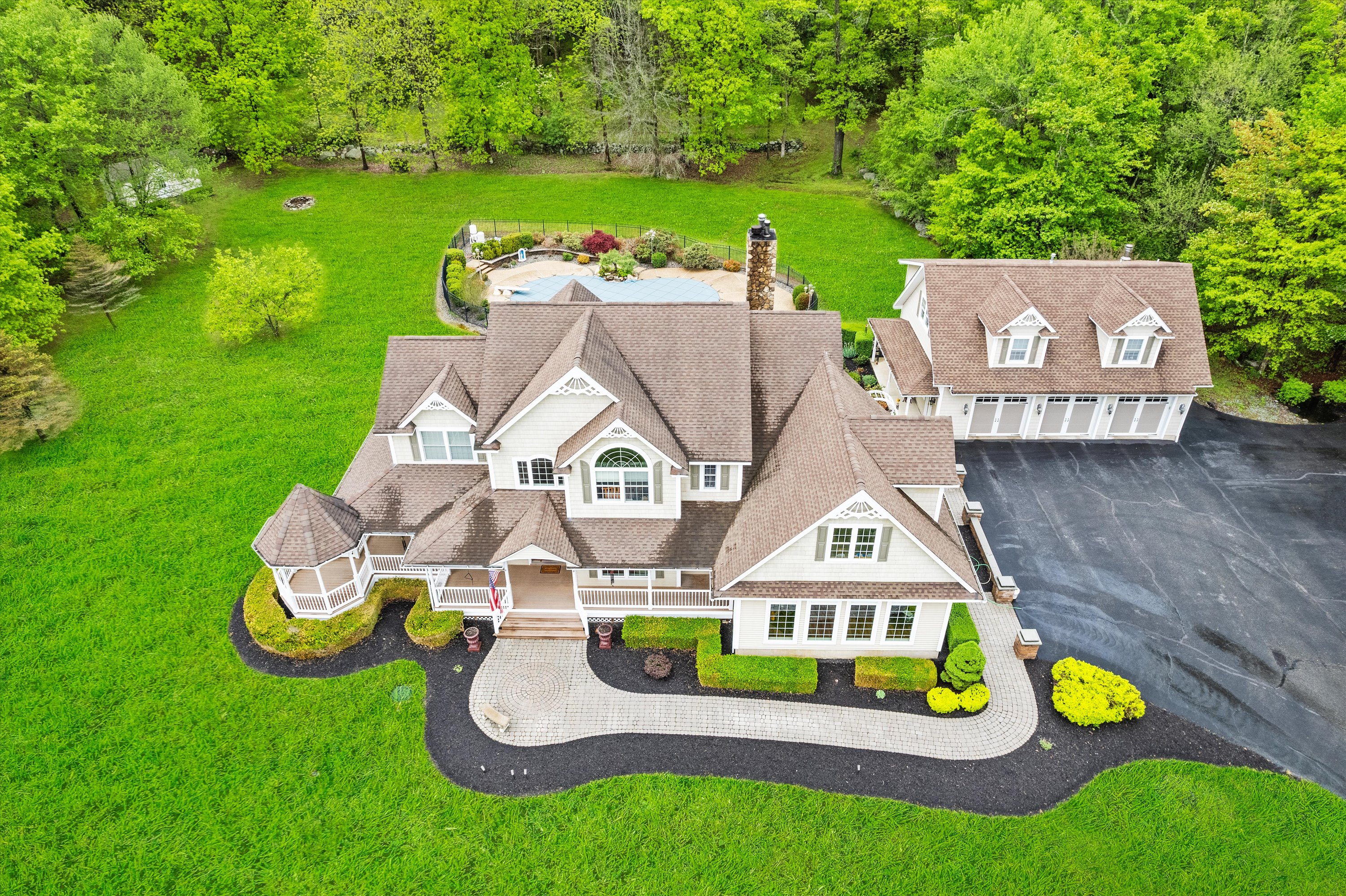 Montgomery, New York, 12549, United States, 4 Bedrooms Bedrooms, ,4 BathroomsBathrooms,Residential,For Sale,1806670