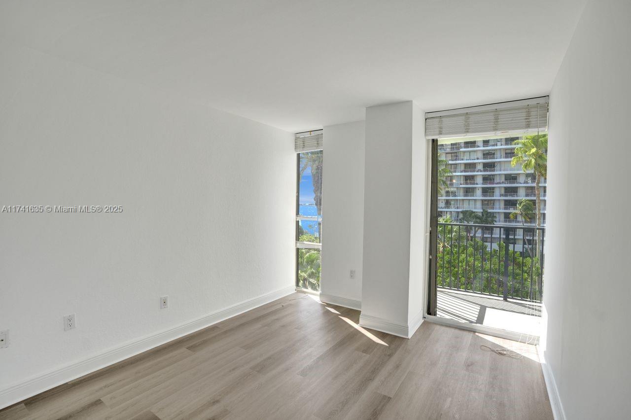 Miami, Florida, 33131, United States, 2 Bedrooms Bedrooms, ,2 BathroomsBathrooms,Residential,For Sale,1705612