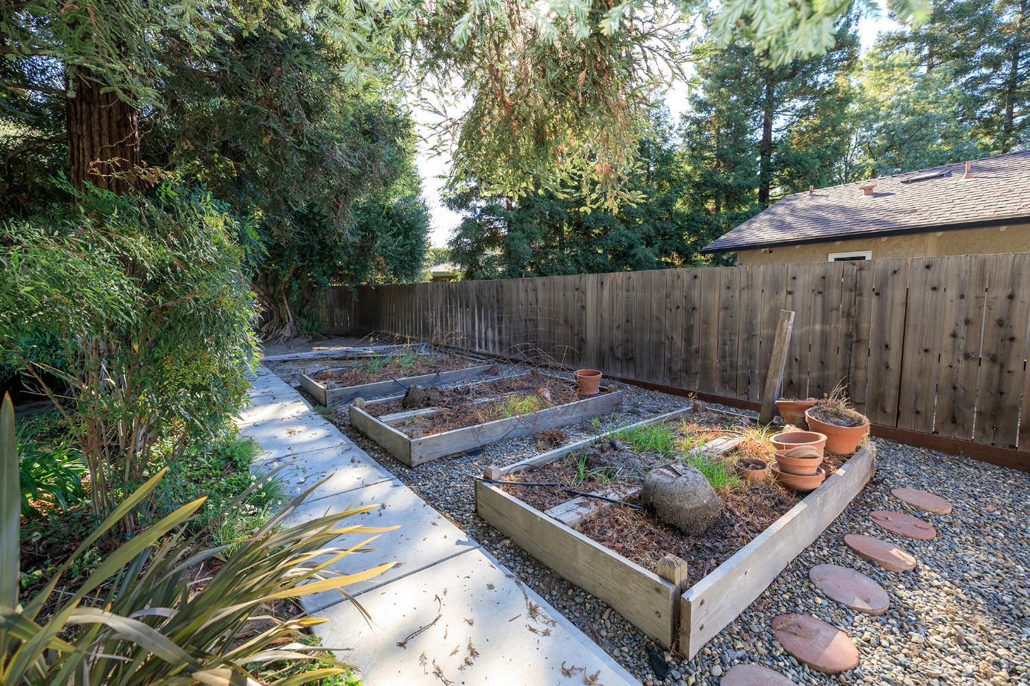 Turlock, California, 95380, United States, 3 Bedrooms Bedrooms, ,2 BathroomsBathrooms,Residential,For Sale,1942589