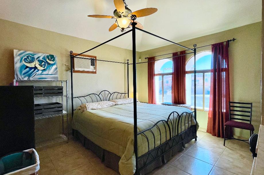 Guaymas, Sonora, 85506, Mexico, 4 Bedrooms Bedrooms, ,3 BathroomsBathrooms,Residential,For Sale,1916977