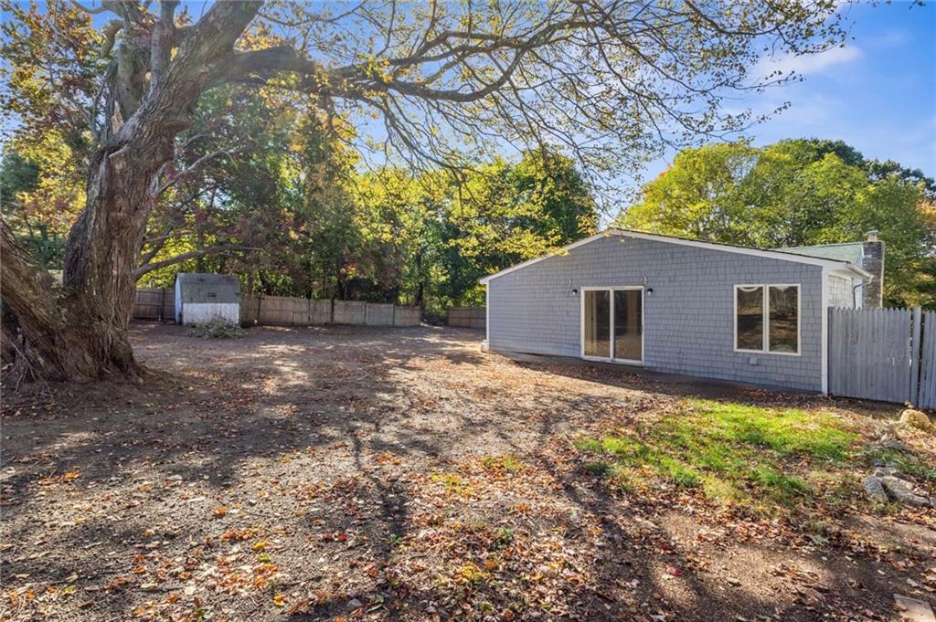 Jamestown, Rhode Island, 02835, United States, 3 Bedrooms Bedrooms, ,1 BathroomBathrooms,Residential,For Sale,2044275