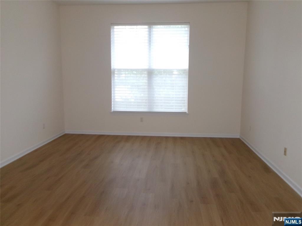 Wayne, New Jersey, 07470, United States, 2 Bedrooms Bedrooms, ,2 BathroomsBathrooms,Residential,For Sale,1955616