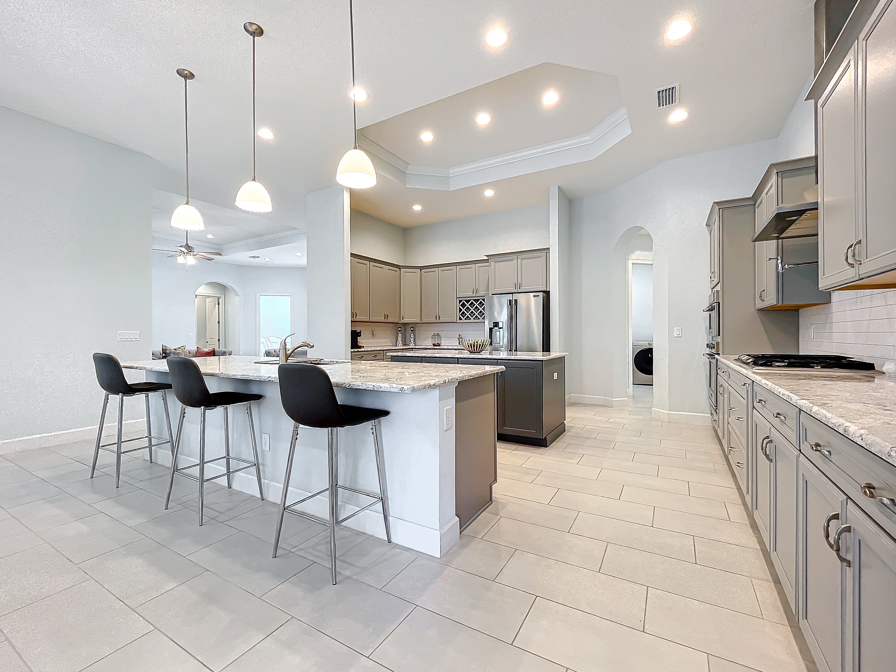 Clermont, Florida, 34715, United States, 5 Bedrooms Bedrooms, ,4 BathroomsBathrooms,Residential,For Sale,2008846