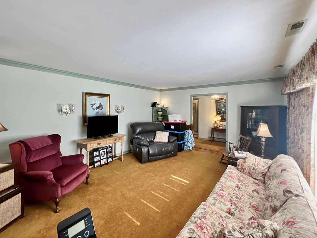 Onancock, Virginia, 23417, United States, 2 Bedrooms Bedrooms, ,2 BathroomsBathrooms,Residential,For Sale,1971701