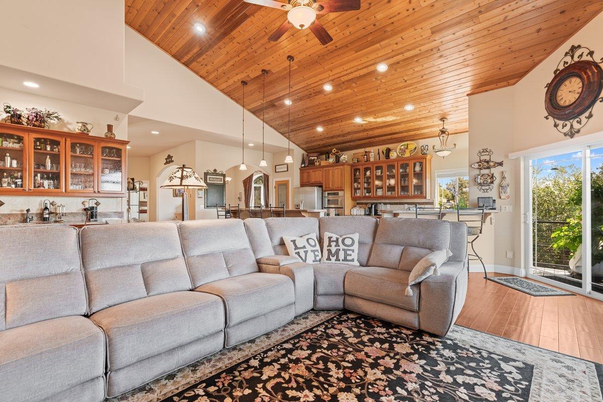 Penn Valley, California, 95946, United States, 5 Bedrooms Bedrooms, ,3 BathroomsBathrooms,Residential,For Sale,1915394