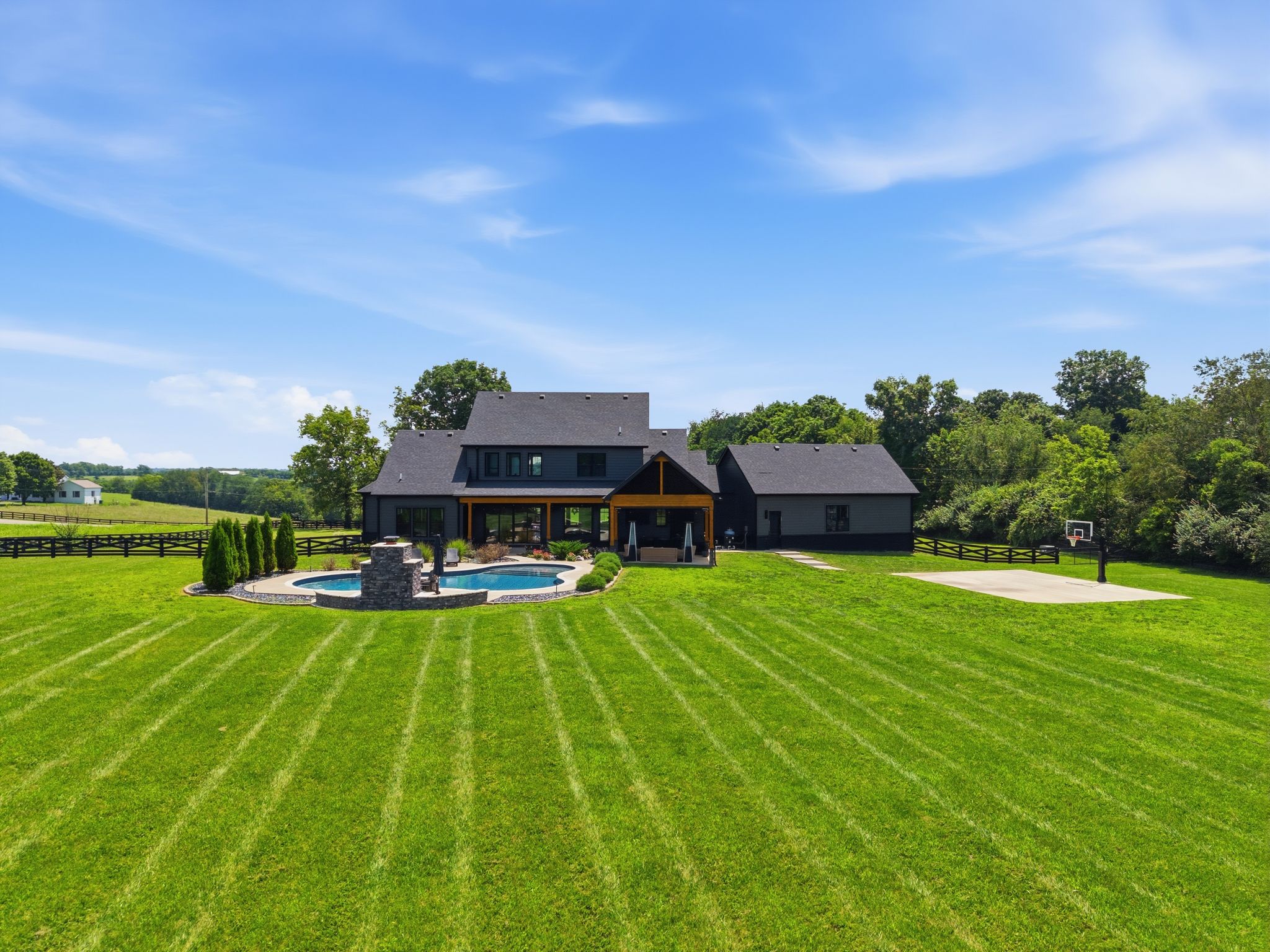  5039 Combs Ferry Road - 物件實景