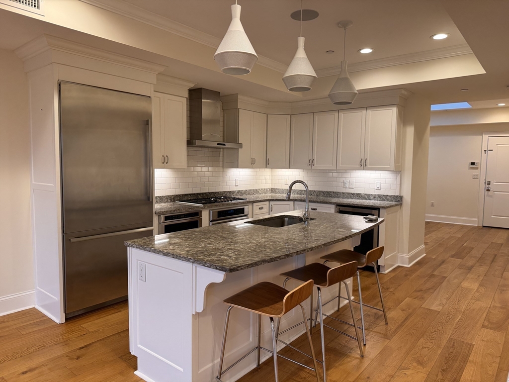 Boston, Massachusetts, 02129, United States, 3 Bedrooms Bedrooms, ,3 BathroomsBathrooms,Residential,For Sale,1883485