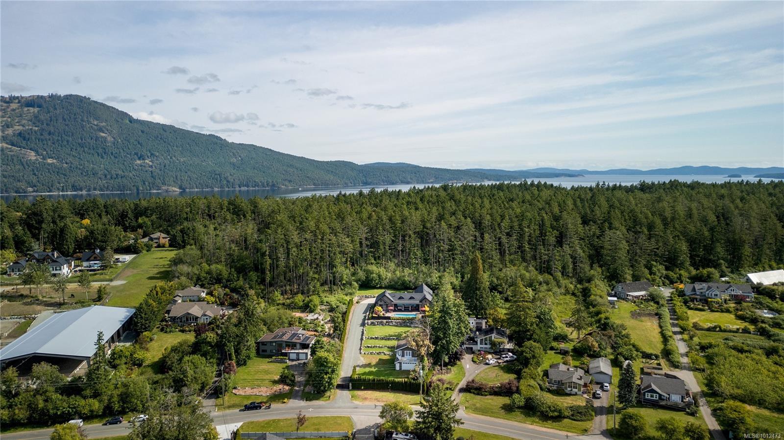 NORTH SAANICH, British Columbia, V8L 5M1, CA, 3 Bedrooms Bedrooms, ,Residential,For Sale,1948339