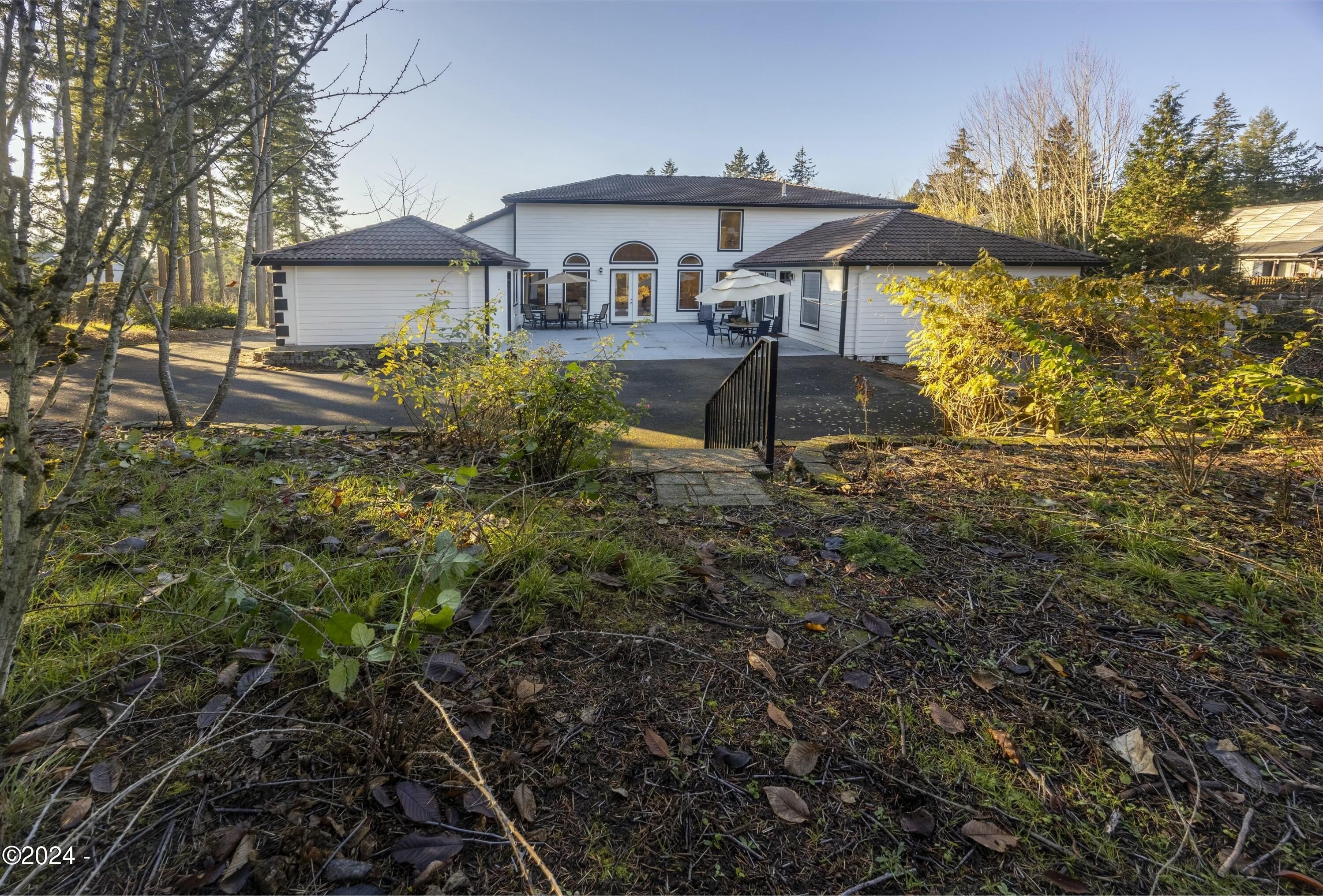 12989 SE Mountain Gate, Happy Valley, Oregon, 97086, United States, 4 Bedrooms Bedrooms, ,5 BathroomsBathrooms,Residential,For Sale,12989 SE Mountain Gate,1668514