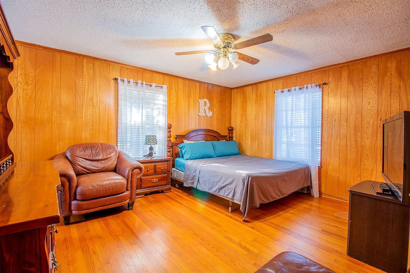 Grand Saline, Texas, 75140, United States, 4 Bedrooms Bedrooms, ,2 BathroomsBathrooms,Residential,For Sale,1857239