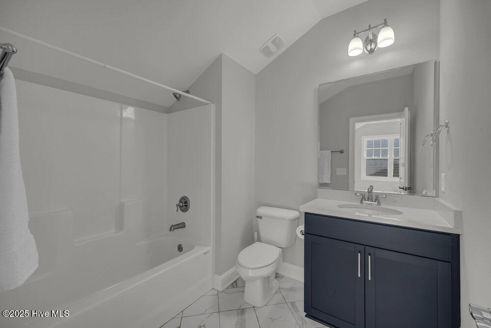 Wilmington, North Carolina, 28412, United States, 4 Bedrooms Bedrooms, ,4 BathroomsBathrooms,Residential,For Sale,1996064