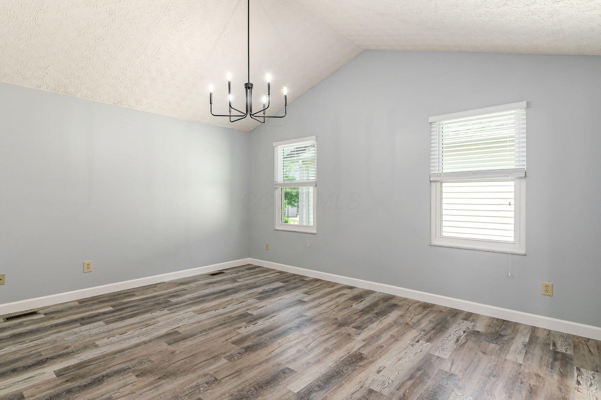 Columbus, Ohio, 43221, United States, 4 Bedrooms Bedrooms, ,4 BathroomsBathrooms,Residential,For Sale,1902021