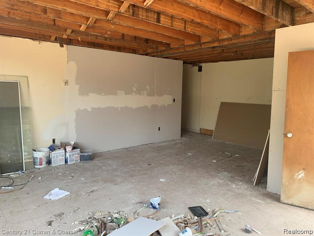 Detroit, Michigan, 48224, United States, ,32 BathroomsBathrooms,Residential,For Sale,2040441