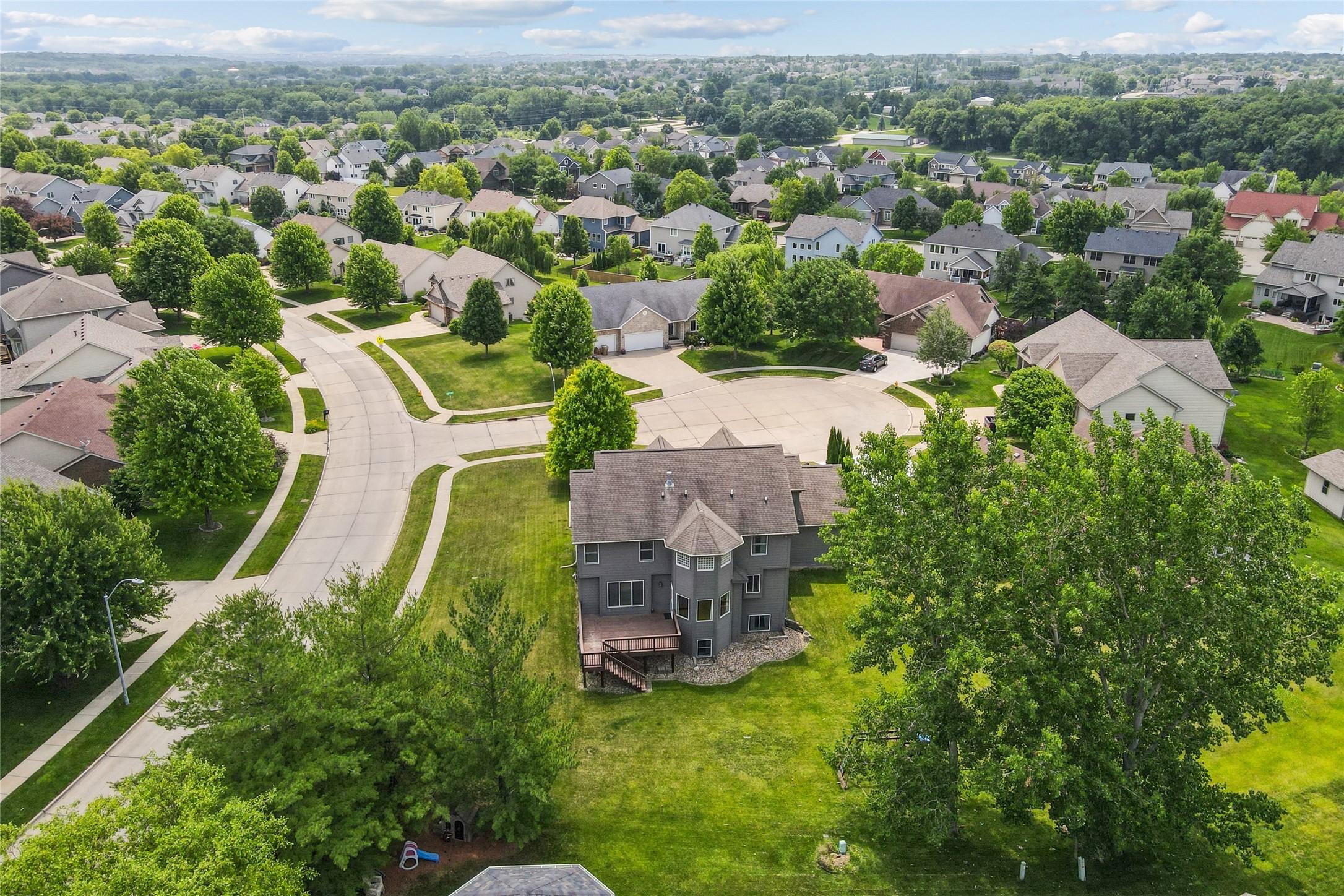 Urbandale, Iowa, 50323, United States, 5 Bedrooms Bedrooms, ,5 BathroomsBathrooms,Residential,For Sale,1978206