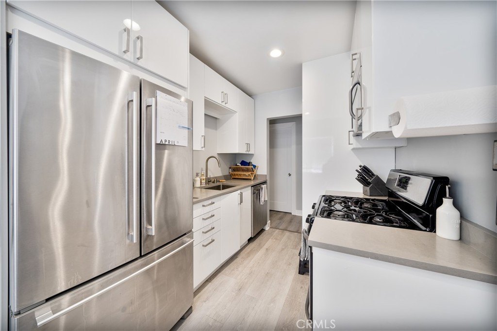 Venice, California, 90291, United States, 10 Bedrooms Bedrooms, ,8 BathroomsBathrooms,Residential,For Sale,1826994