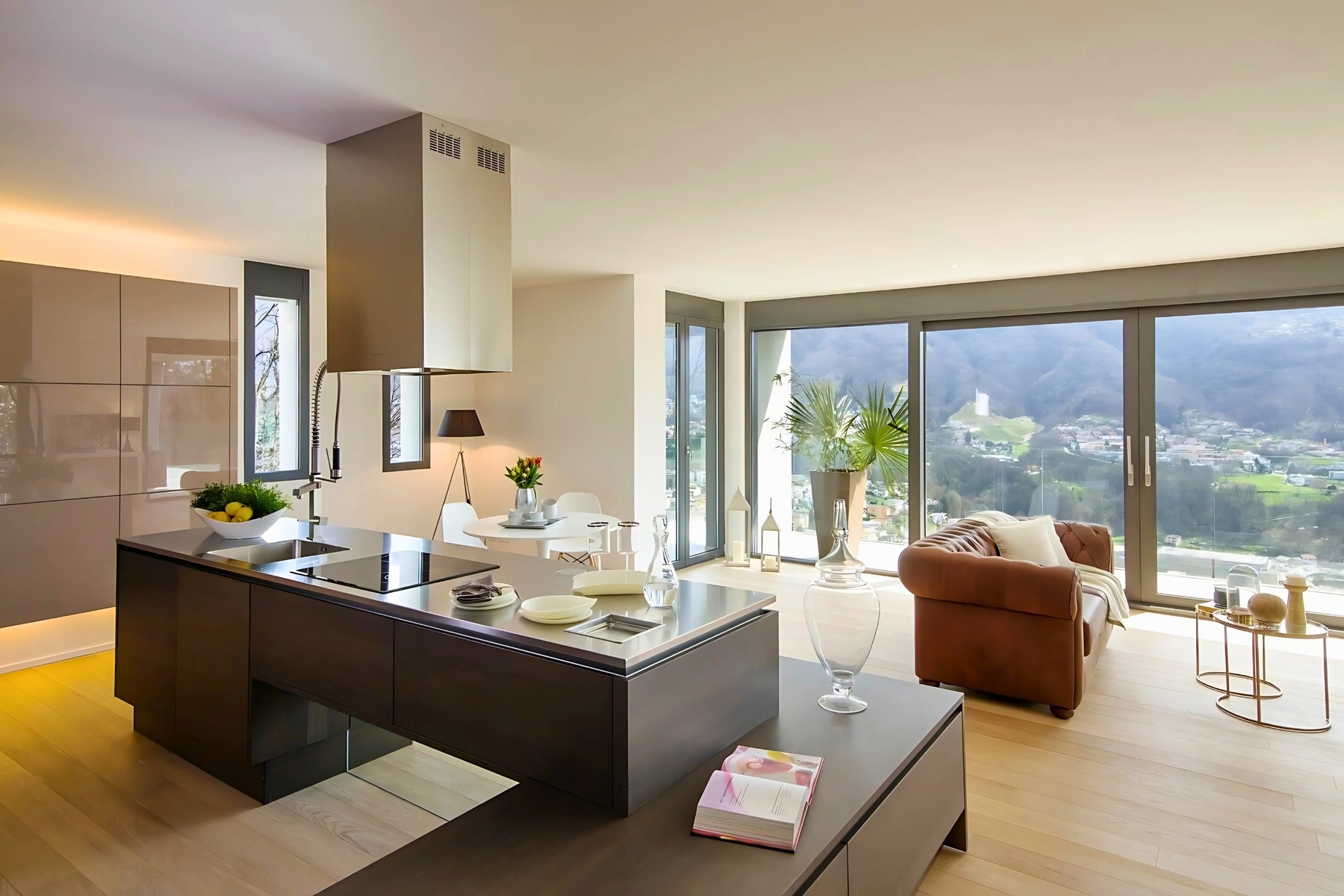  Elegant apartment with large panoramic terrace in exclusive residence - 物件實景
