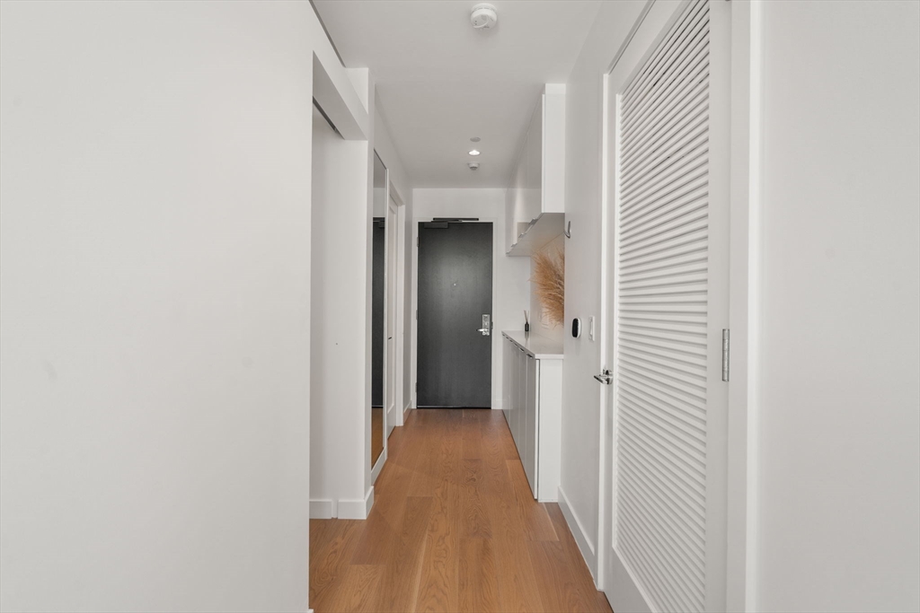 Boston, Massachusetts, 02215, United States, 1 Bedroom Bedrooms, ,1 BathroomBathrooms,Residential,For Sale,1938764
