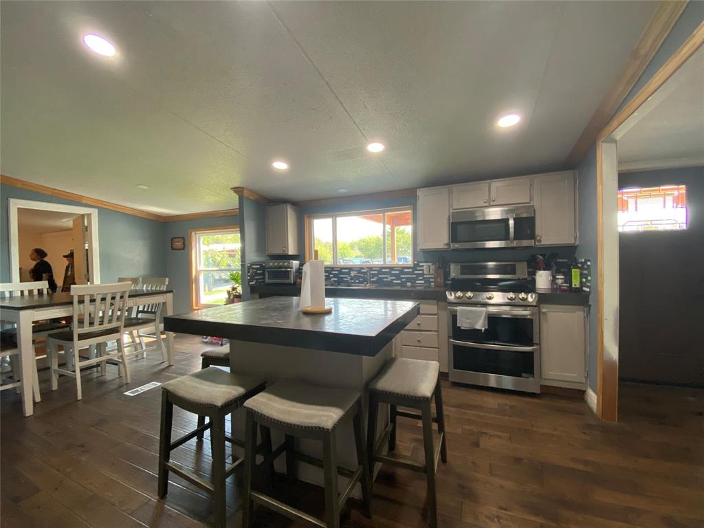 Royse City, Texas, 75189, United States, 4 Bedrooms Bedrooms, ,2 BathroomsBathrooms,Residential,For Sale,1981516