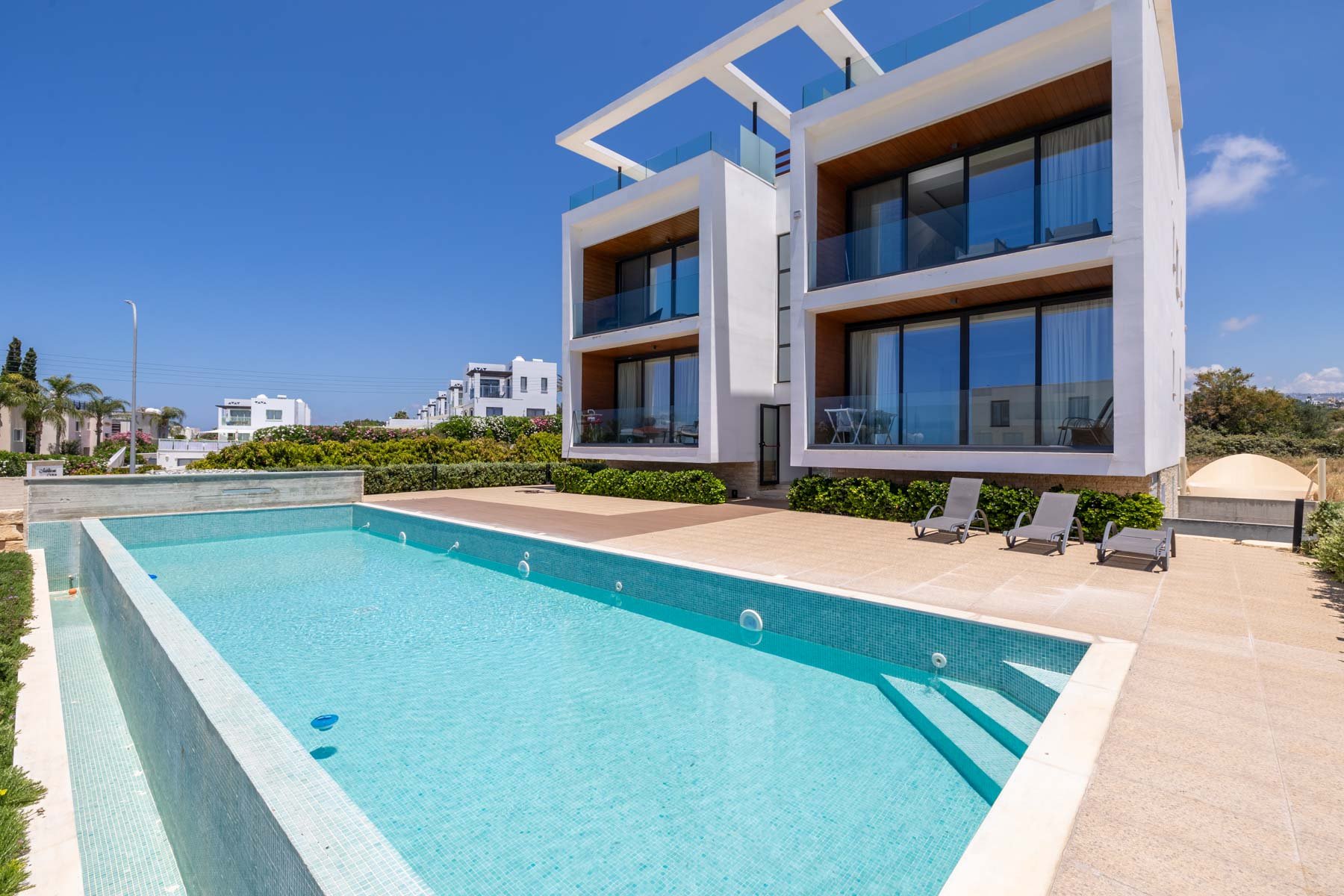  3-Bedroom Sea View Penthouse with Private Roof Terrace in Chloraka, Pafos - 物件實景