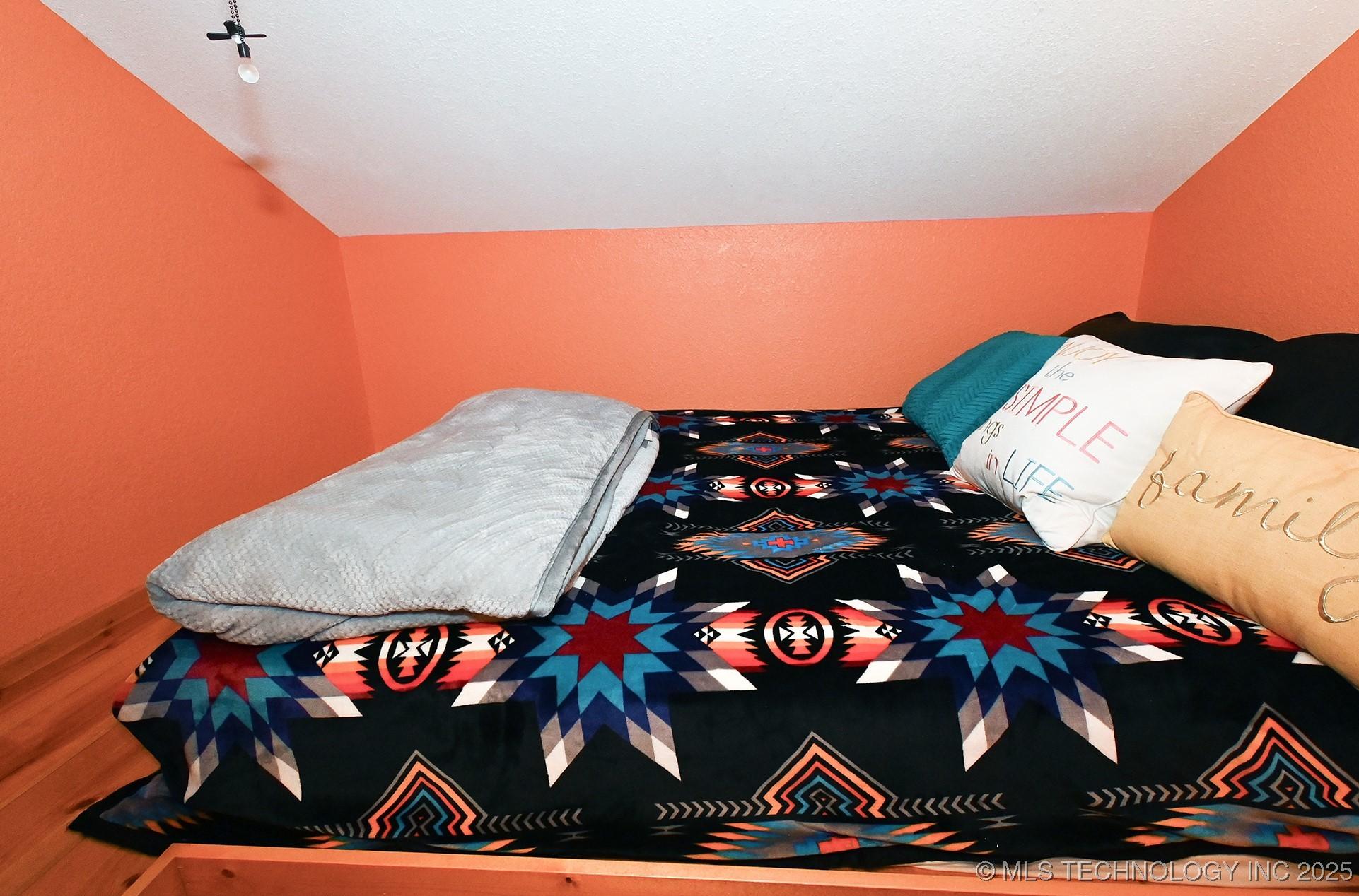 Sallisaw, Oklahoma, 74955, United States, 3 Bedrooms Bedrooms, ,3 BathroomsBathrooms,Residential,For Sale,1977994