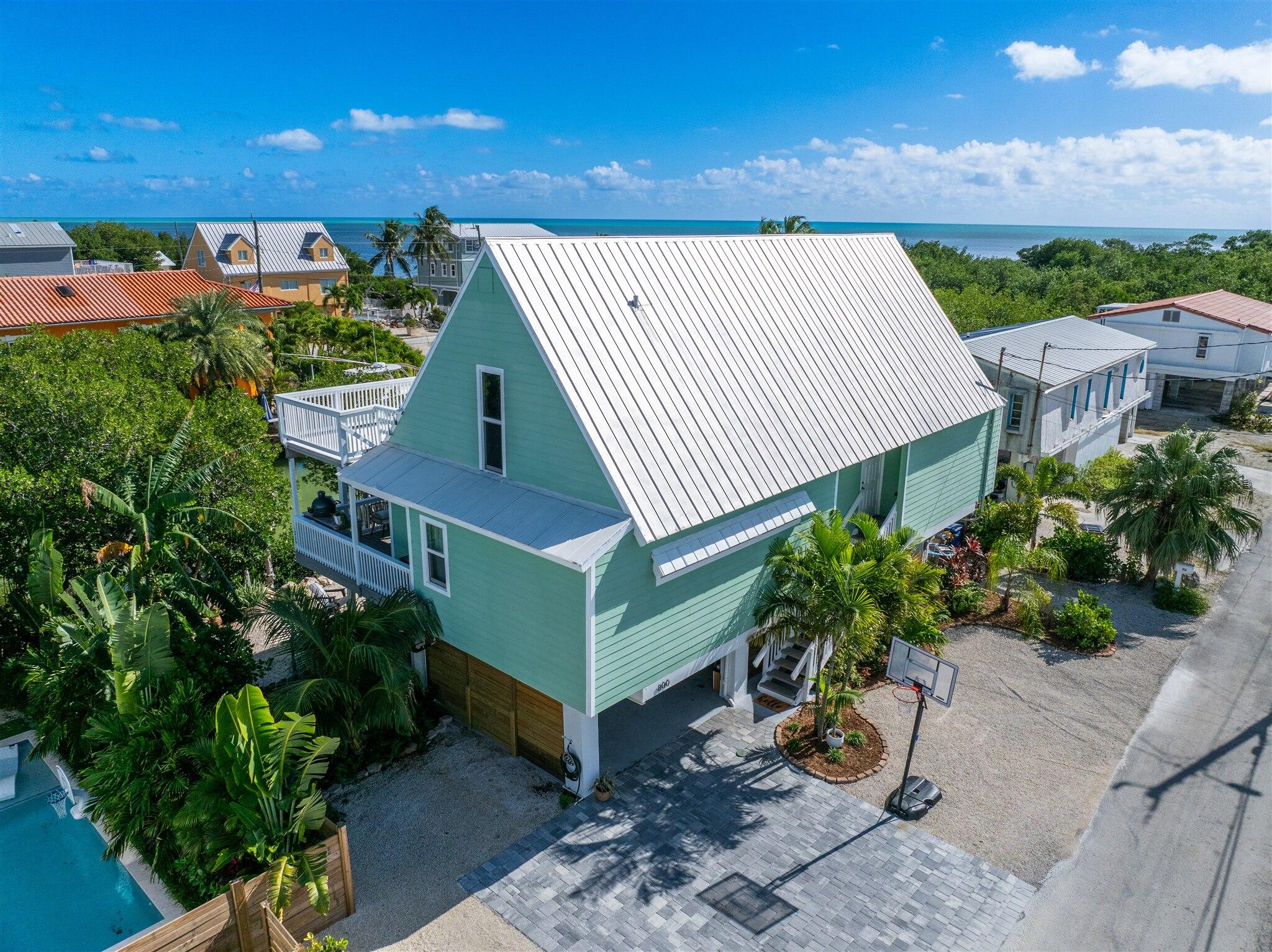 MARATHON, Florida, 33050, United States, 2 Bedrooms Bedrooms, ,2 BathroomsBathrooms,Residential,For Sale,2000916