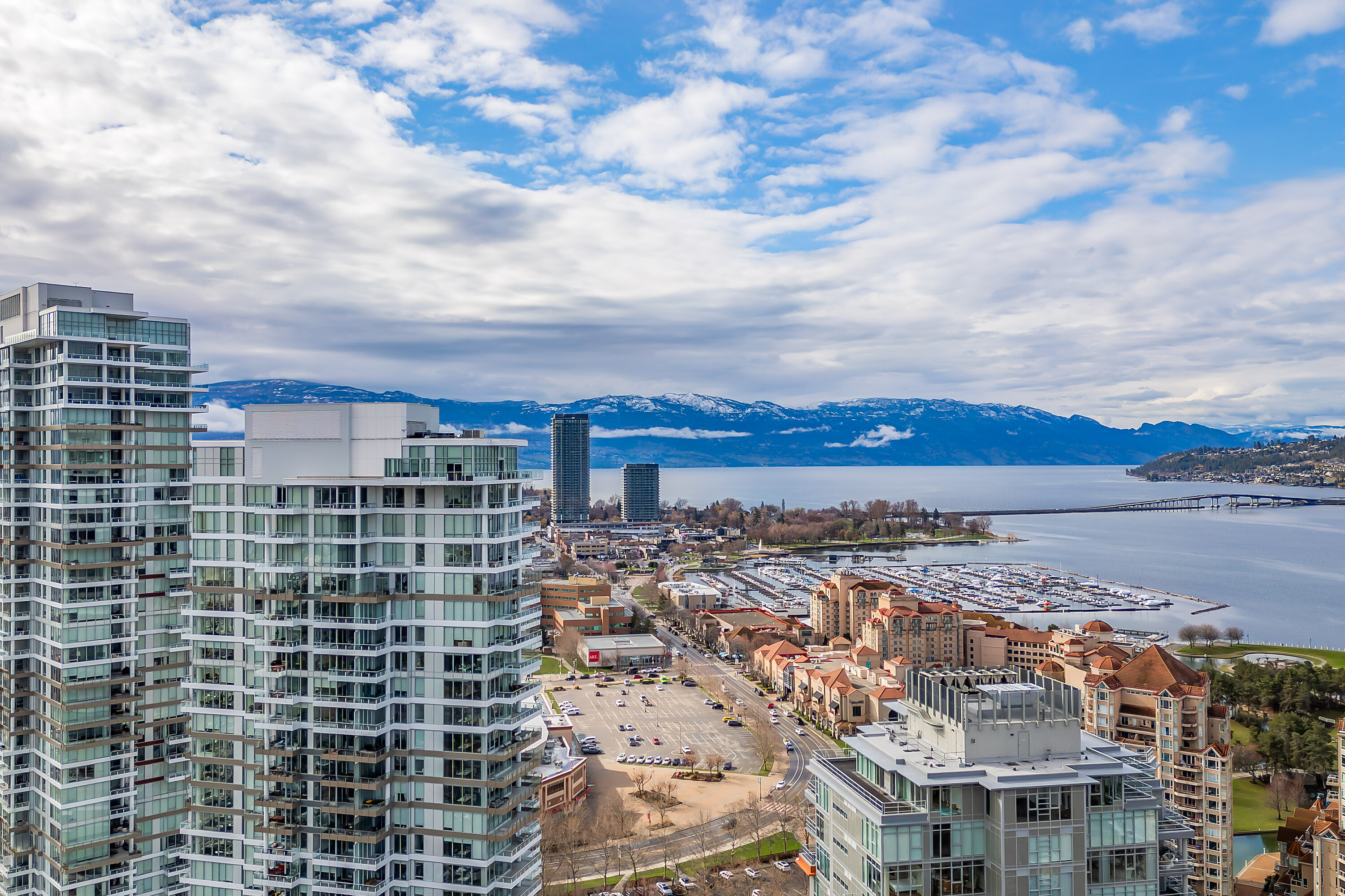 Unobstructed Views of the Lake - 物件實景