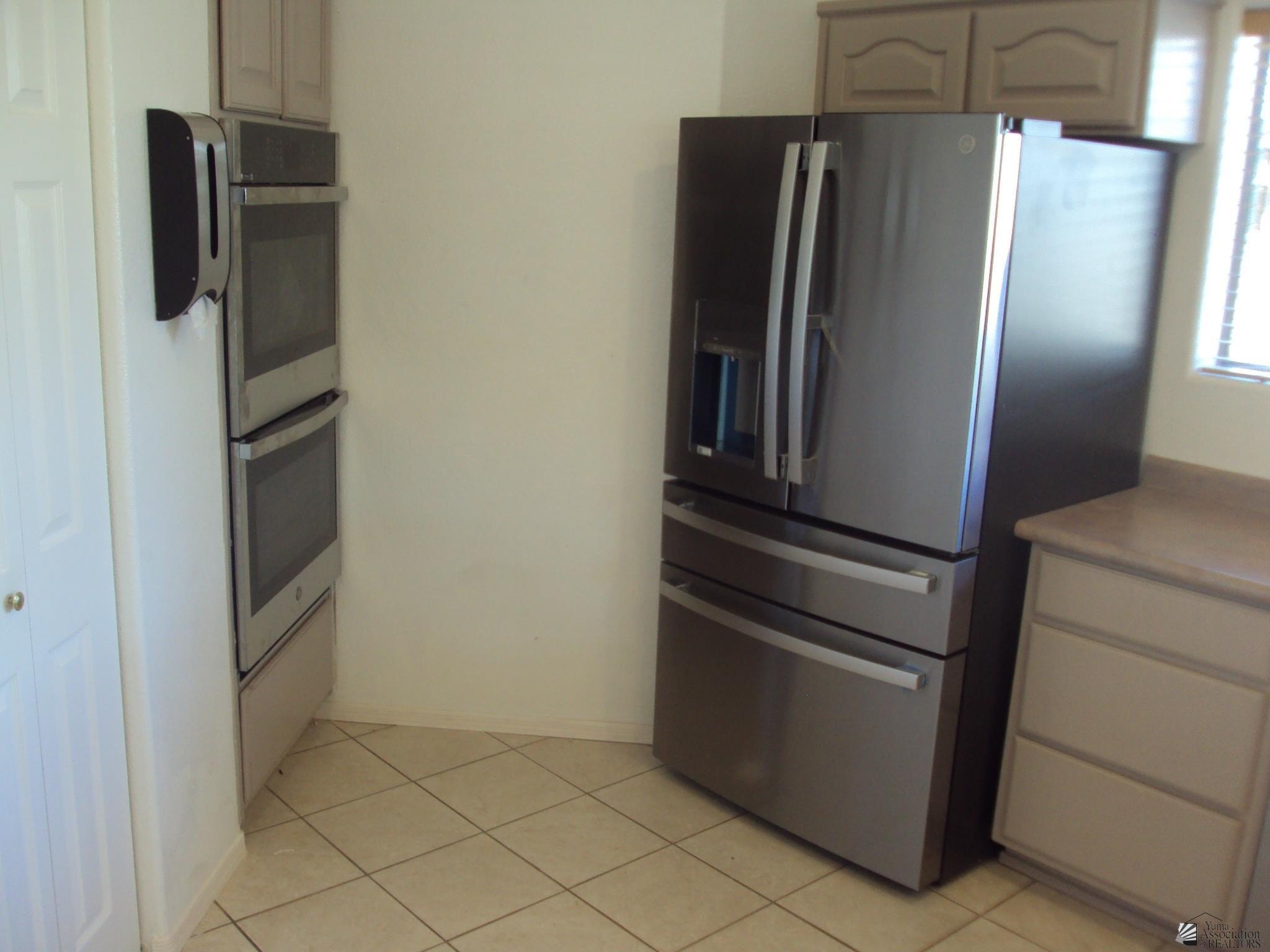 Yuma, Arizona, 85367, United States, 2 Bedrooms Bedrooms, ,2 BathroomsBathrooms,Residential,For Sale,1984211