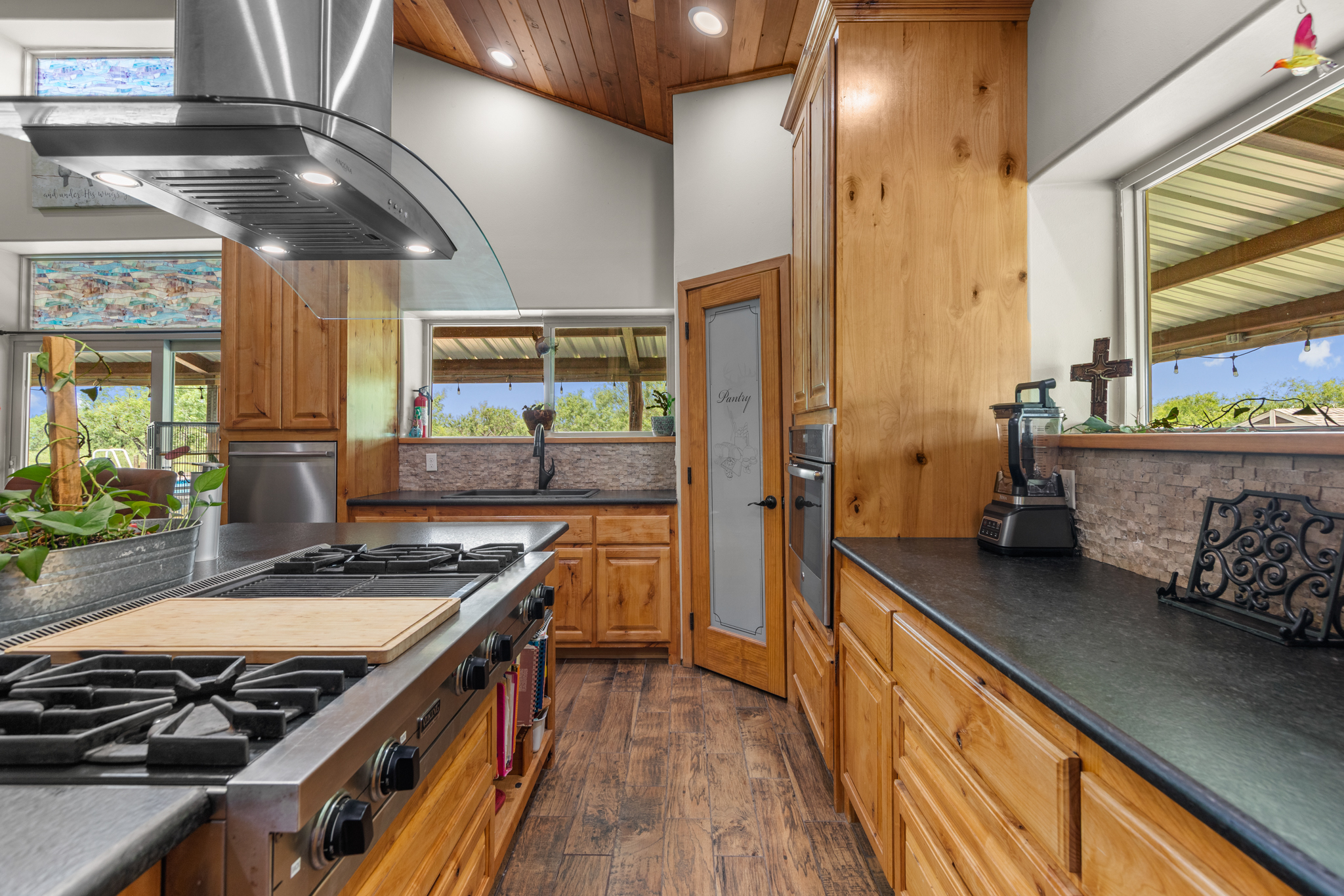 La Feria, Texas, 78559, United States, 3 Bedrooms Bedrooms, ,3 BathroomsBathrooms,Residential,For Sale,1890902