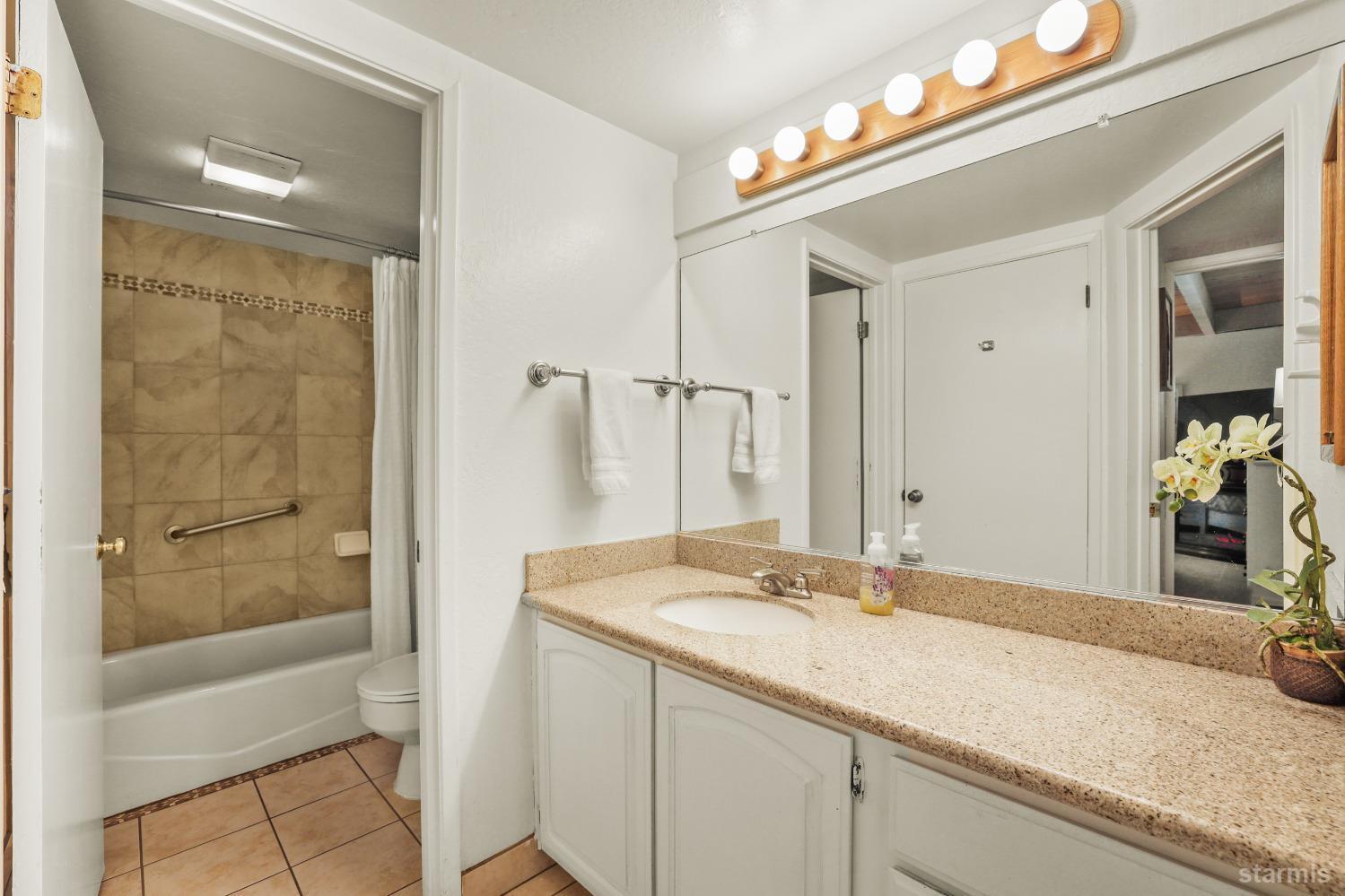 South Lake Tahoe, California, 96150, United States, 2 Bedrooms Bedrooms, ,2 BathroomsBathrooms,Residential,For Sale,1793546