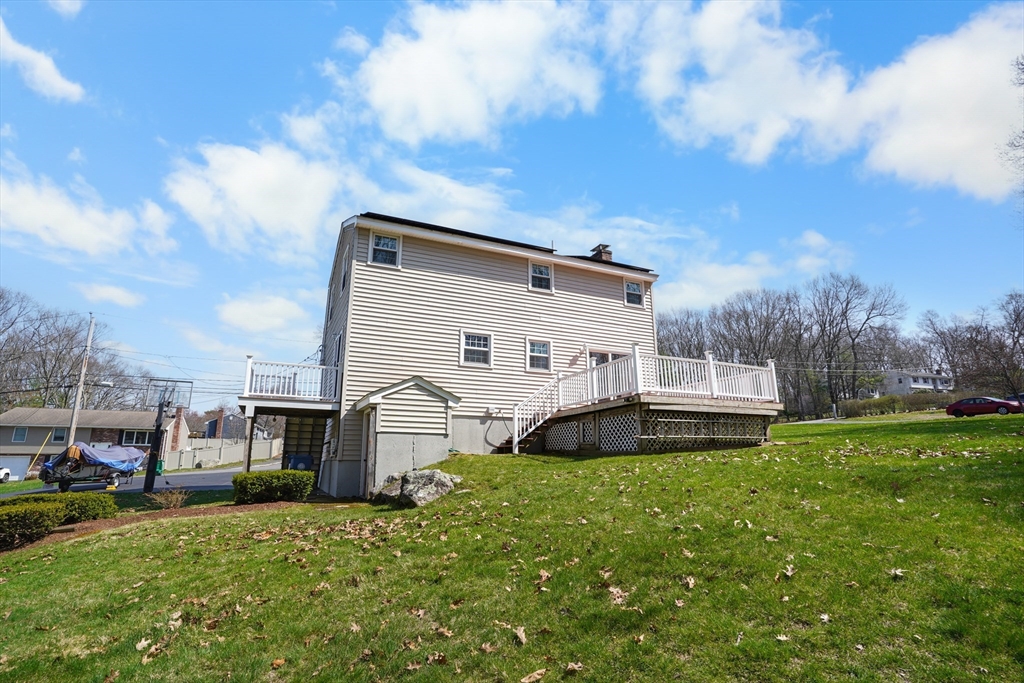 Burlington, Massachusetts, 01803, United States, 3 Bedrooms Bedrooms, ,2 BathroomsBathrooms,Residential,For Sale,2039576