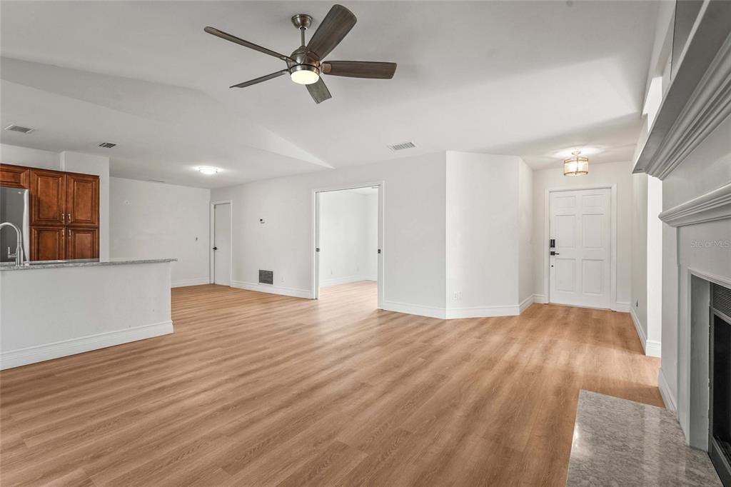 Bradenton, Florida, 34209, United States, 3 Bedrooms Bedrooms, ,2 BathroomsBathrooms,Residential,For Sale,1743662