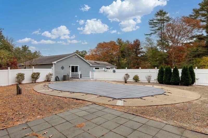 Plymouth, Massachusetts, 02360, United States, 3 Bedrooms Bedrooms, ,2 BathroomsBathrooms,Residential,For Sale,1982204