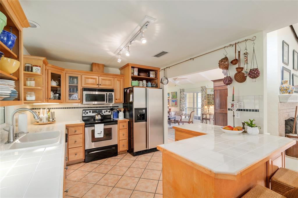 Newberry, Florida, 32669, United States, 3 Bedrooms Bedrooms, ,2 BathroomsBathrooms,Residential,For Sale,1847426