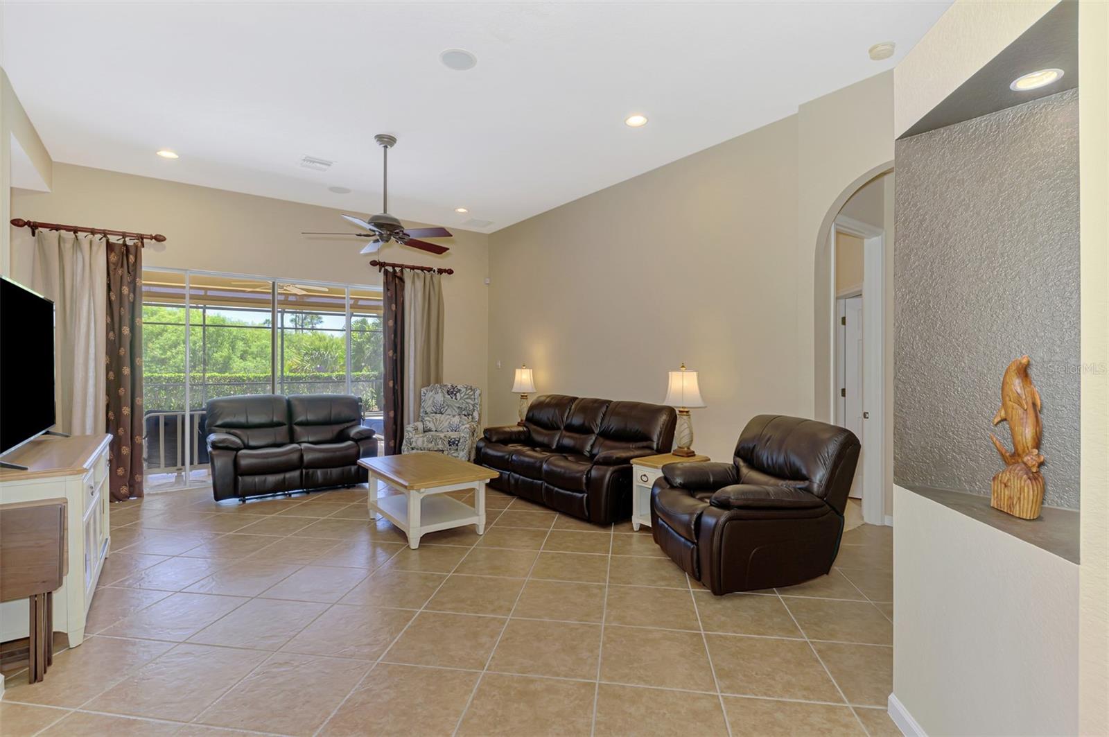 PORT CHARLOTTE, Florida, 33953, United States, 2 Bedrooms Bedrooms, ,2 BathroomsBathrooms,Residential,For Sale,1921184