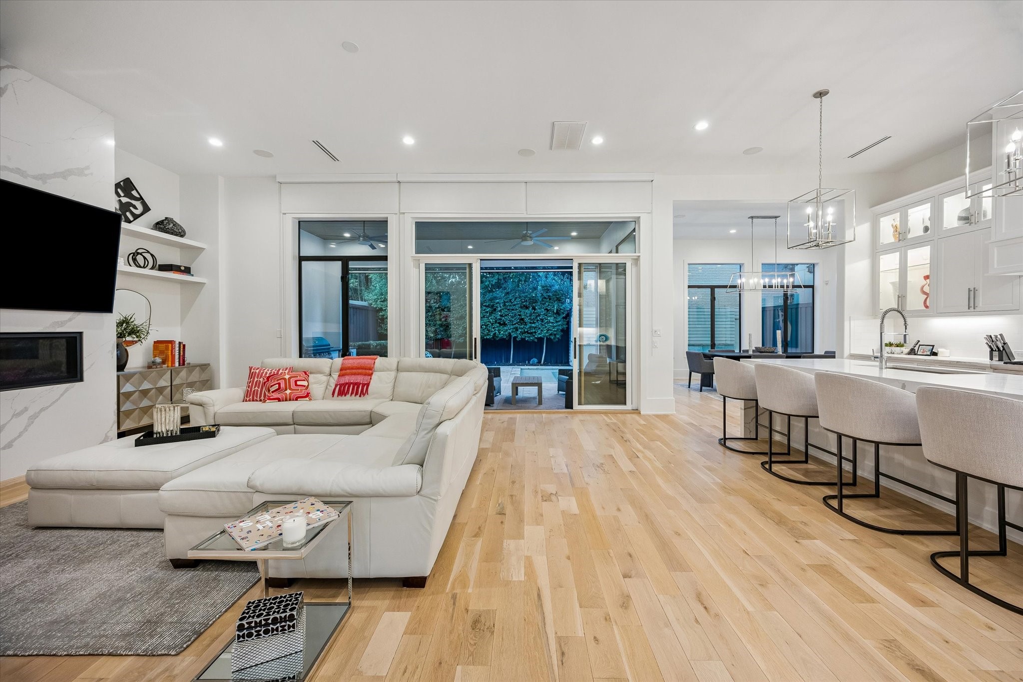  2215 Driscoll Street - 物件實景