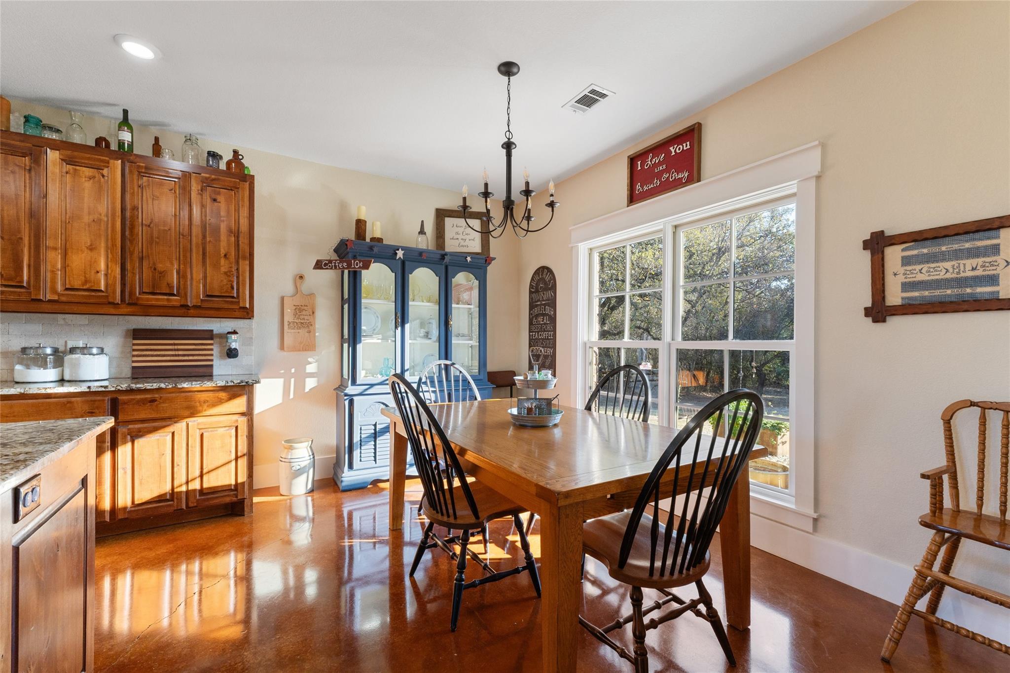 Decatur, Texas, 76234, United States, 3 Bedrooms Bedrooms, ,3 BathroomsBathrooms,Residential,For Sale,2005584