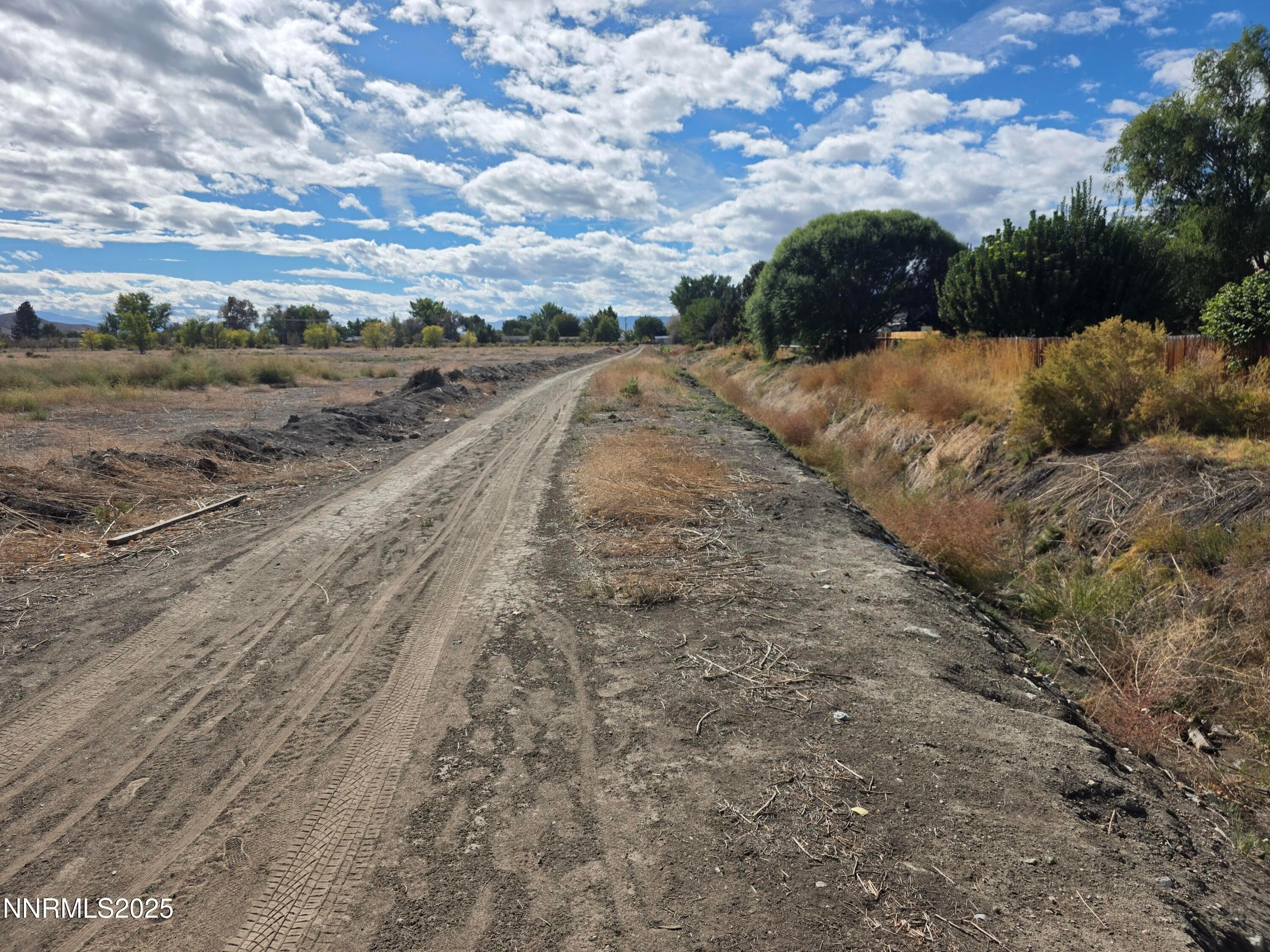 Yerington, Nevada, 89447, United States, ,Residential,For Sale,1987717