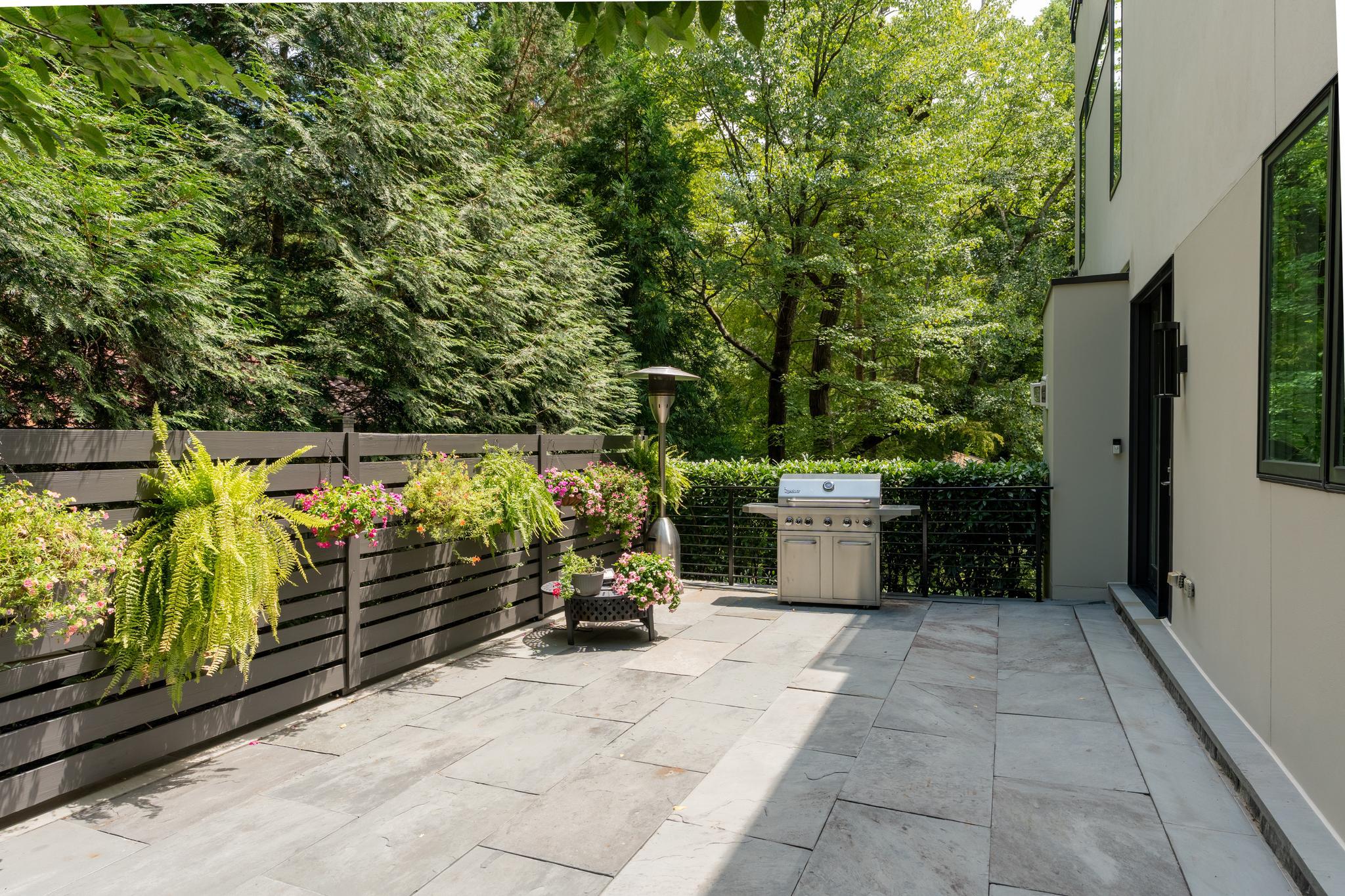  2905 University Terrace NW, Washington, DC, 20016 - 物件實景