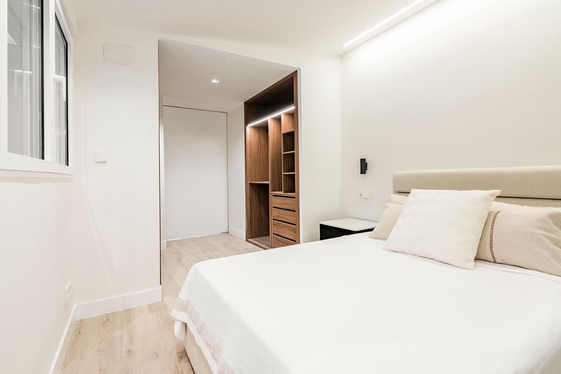  Spacious flat renovated in a landmark building - 物件實景