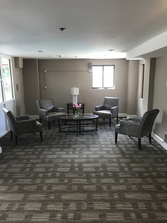 Medford, Massachusetts, 02155, United States, 2 Bedrooms Bedrooms, ,2 BathroomsBathrooms,Residential,For Sale,1873533